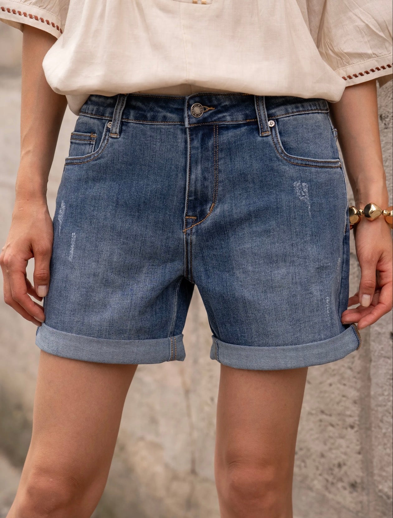 Short Coralie